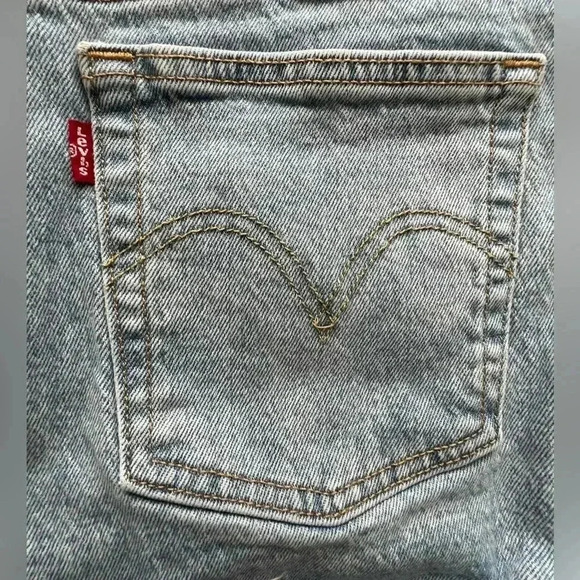 Levi’s | ladies 501 button fly Jean shorts. Size: 29 - Picture 13 of 16